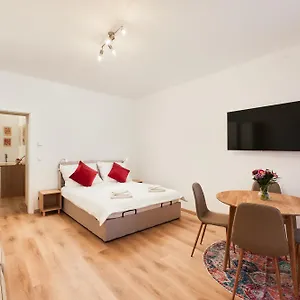 https://apartment-in-the-heart-ofnext-to-metro.vienna-besthotels.com